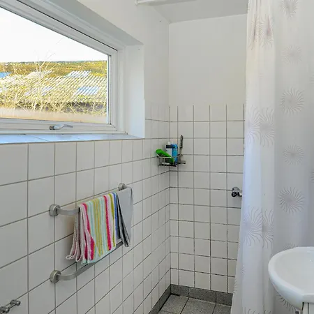 1 Bedroom Beautiful In Dom wakacyjny *
