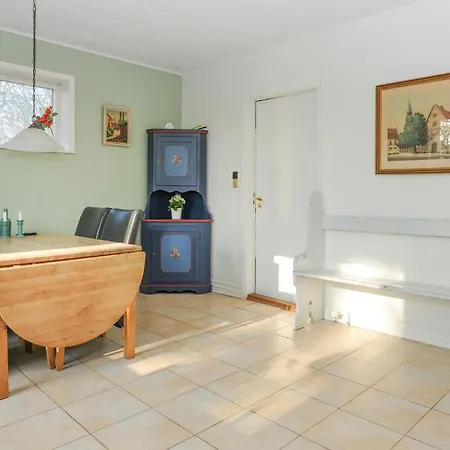 1 Bedroom Beautiful In
